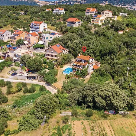 Stunning Apartment In Supetarska Draga *