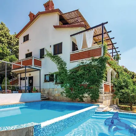 Stunning Apartment In Supetarska Draga شقة سوبيتارسكا دراغا