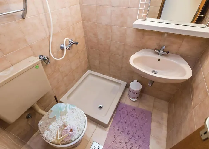 Апартаменты Stunning Apartment In Supetarska Draga *